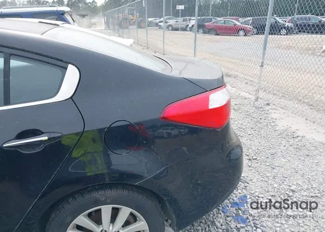 2015 Kia Forte Ex z USA, uszkodzony, nr VIN KNAFX4A86F5307067